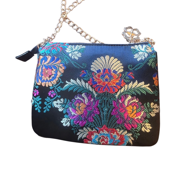 Betsey Johnson Embroidered Floral Crossbody Bag Purse - Picture 4 of 6